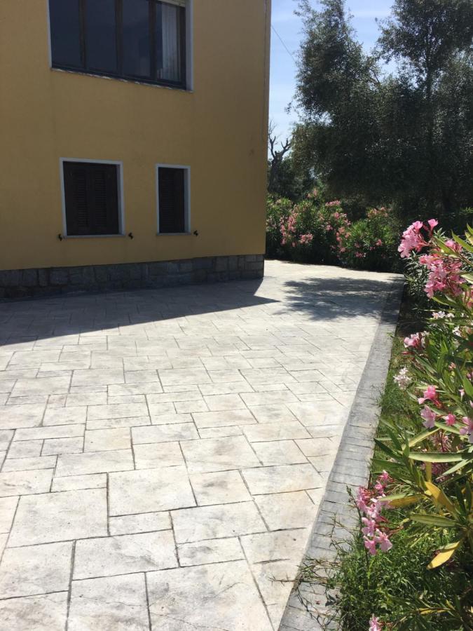 B&B Tavolara Puntaldia Esterno foto