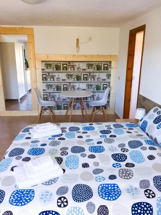 B&B Tavolara Puntaldia Esterno foto